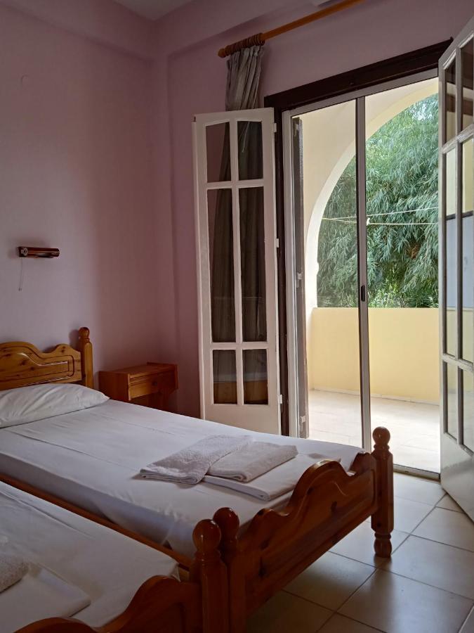 Santa Maria Hotel Vitaládes Buitenkant foto