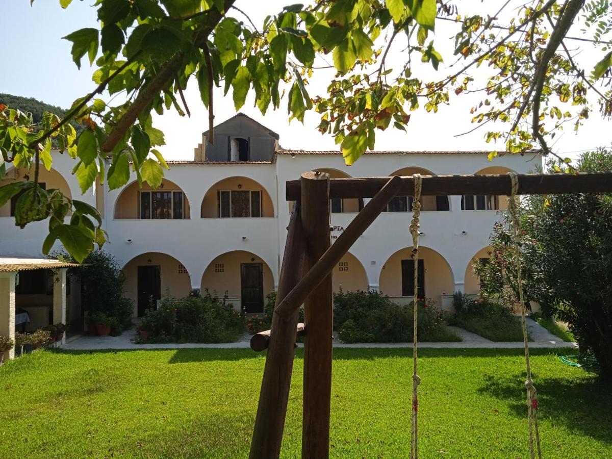 Santa Maria Hotel Vitaládes Buitenkant foto