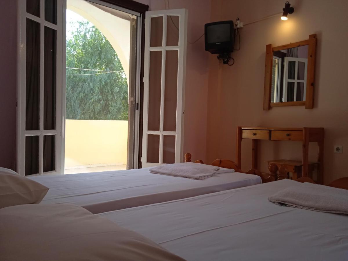 Santa Maria Hotel Vitaládes Buitenkant foto