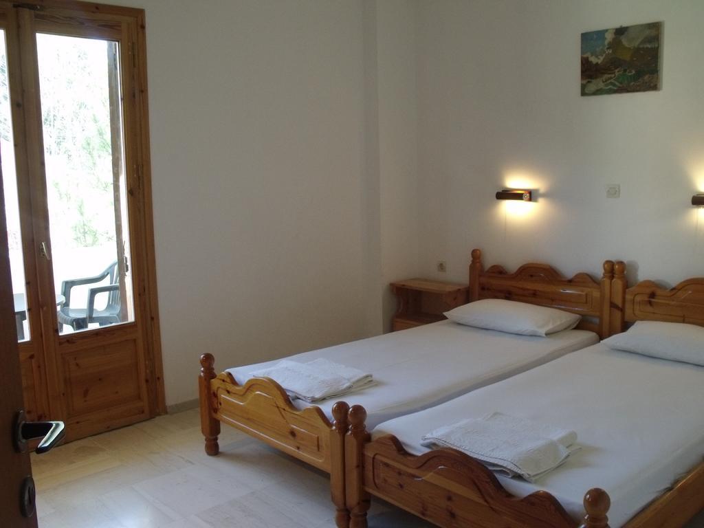 Santa Maria Hotel Vitaládes Kamer foto