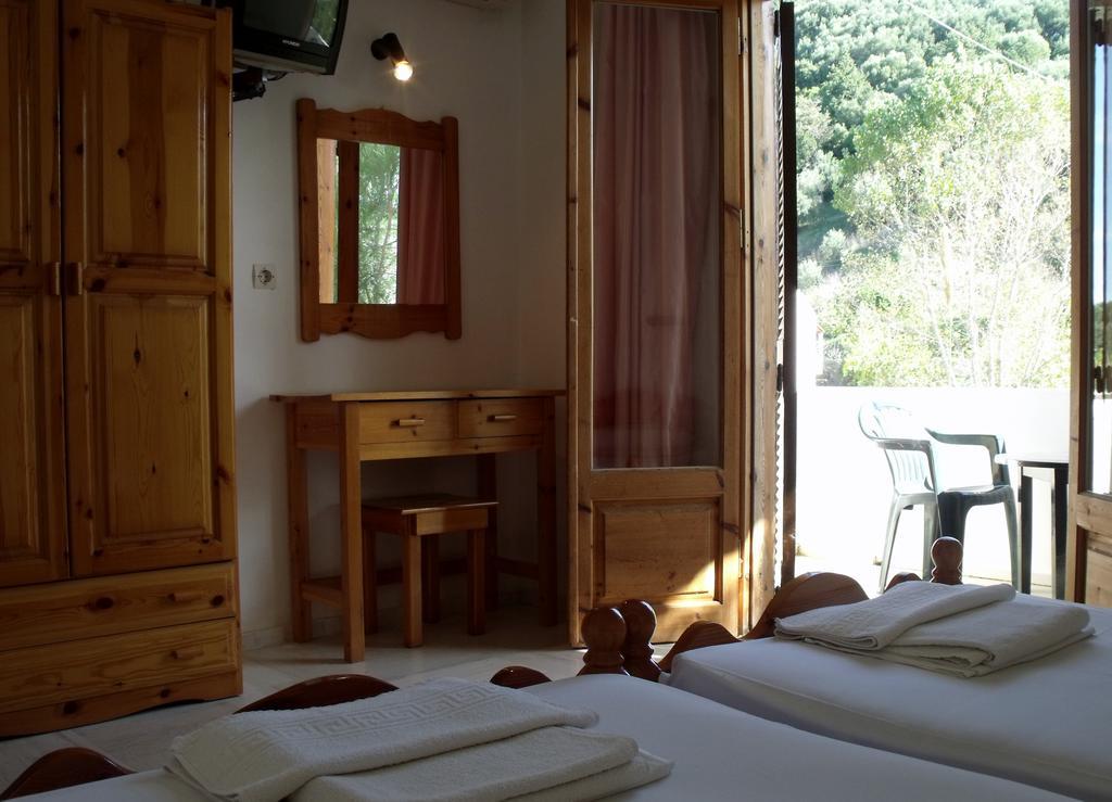 Santa Maria Hotel Vitaládes Kamer foto