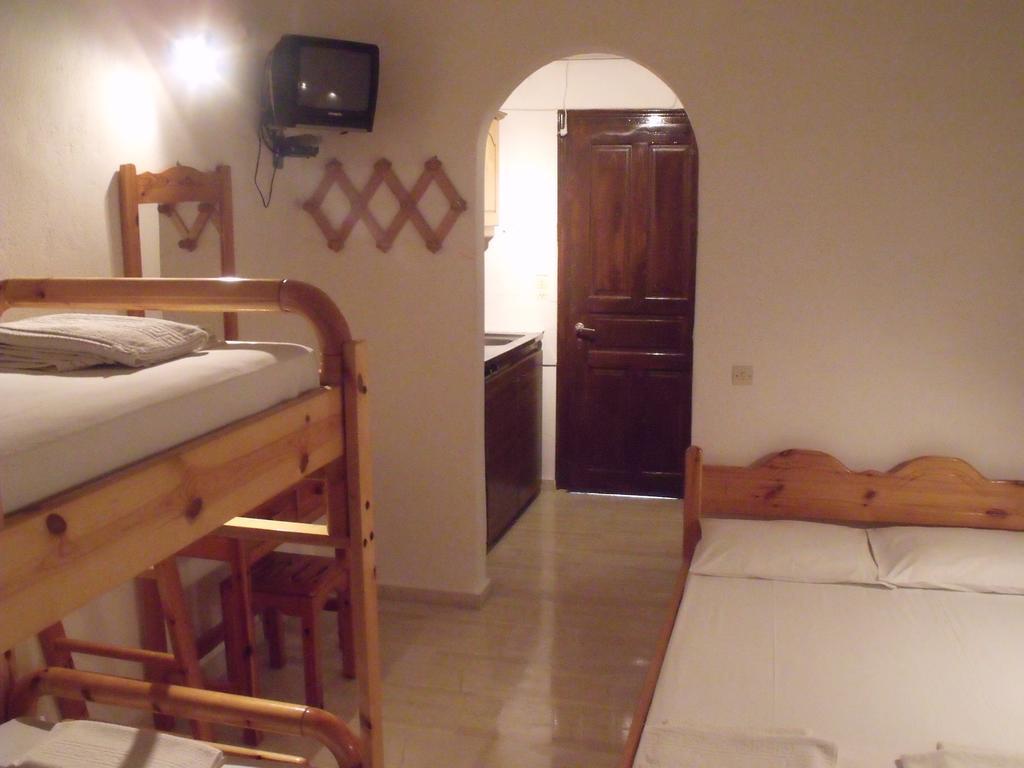 Santa Maria Hotel Vitaládes Kamer foto