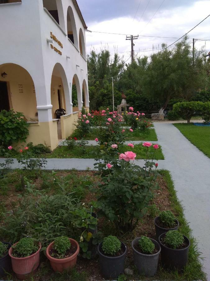 Santa Maria Hotel Vitaládes Buitenkant foto